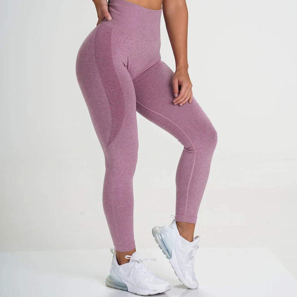 Essential Yoga Leggings – Soft Comfort & Sculpted Fit