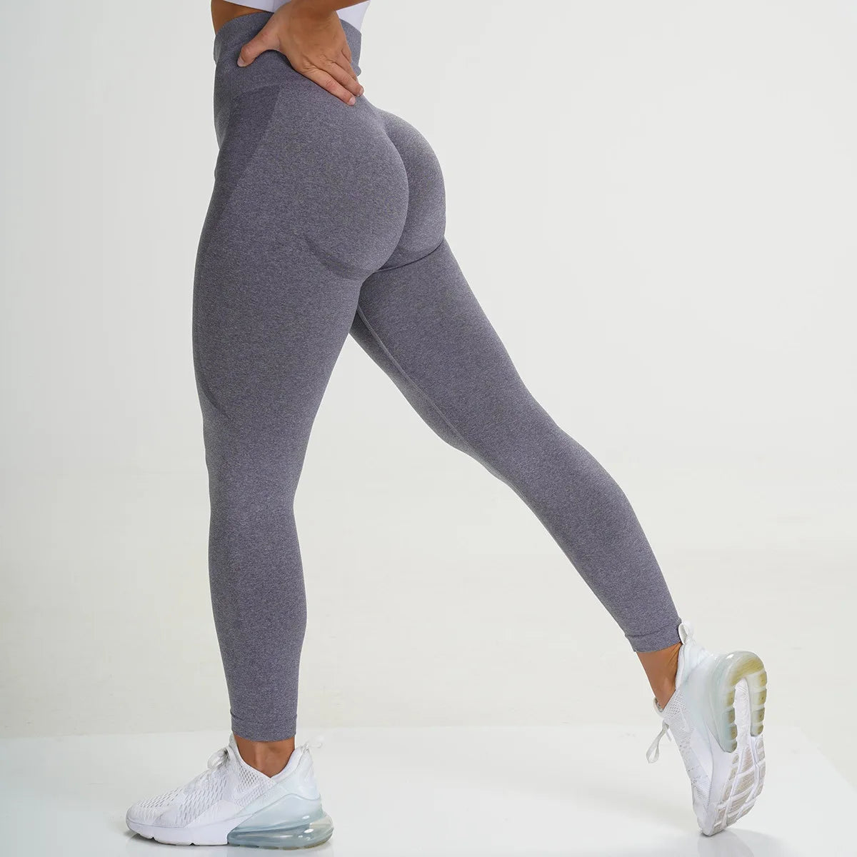 Essential Yoga Leggings – Soft Comfort & Sculpted Fit